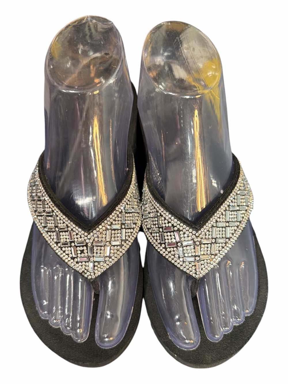 Kelly & Katie Black Rhinestone V-strap Thong Sandals size 6